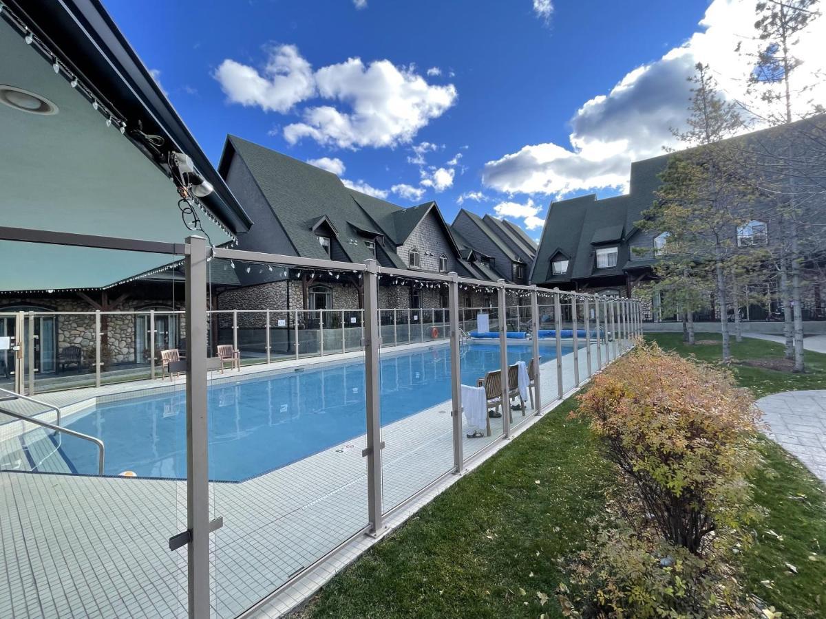 Renovated Chalet At Mystic Springs, Mountain Views, Pets Welcome! Canmore Kültér fotó