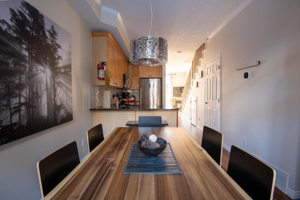 Renovated Chalet At Mystic Springs, Mountain Views, Pets Welcome! Canmore Kültér fotó